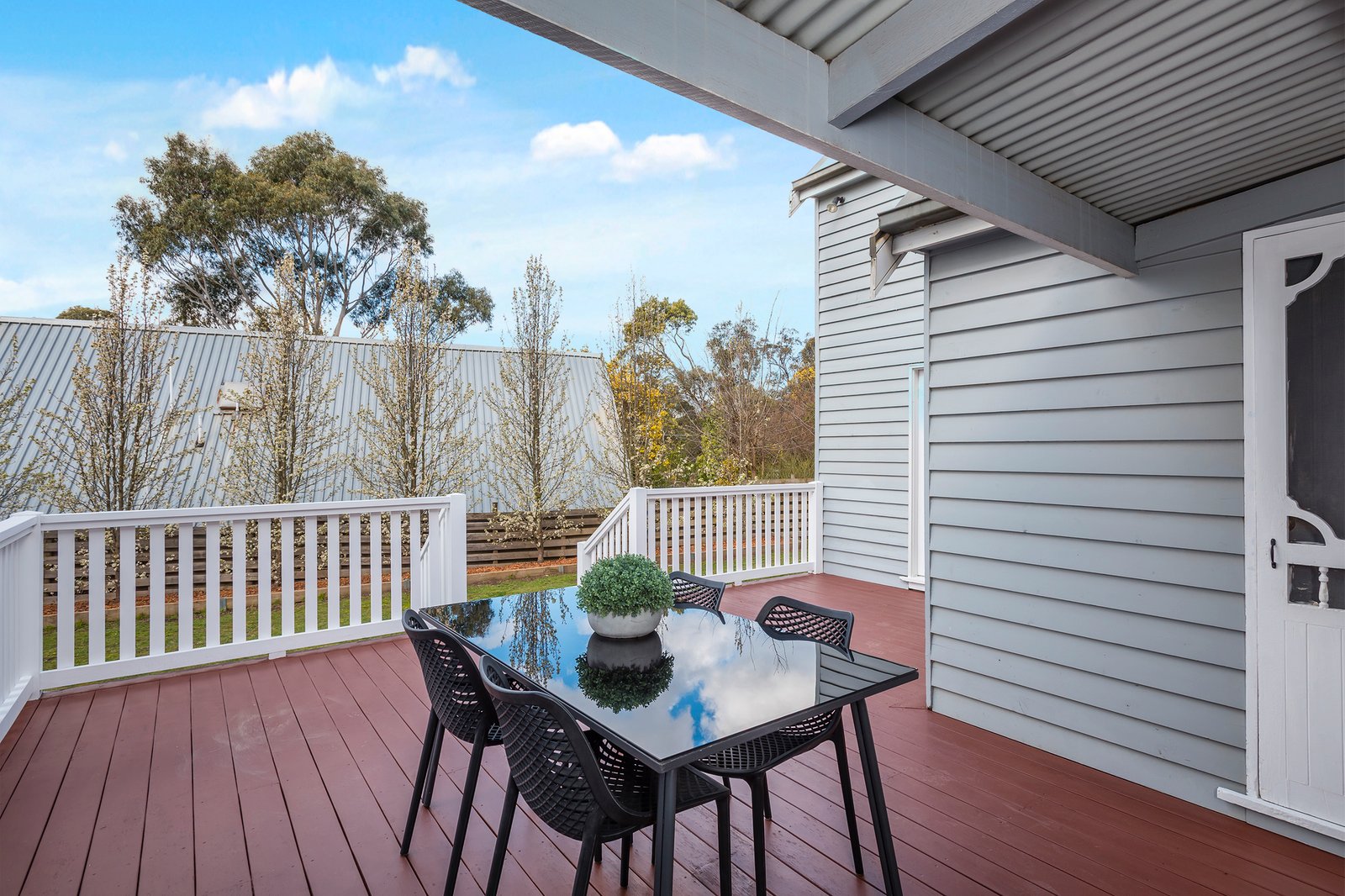 Real Estate and Property in 21 Kathryn Crescent, Woodend, VIC