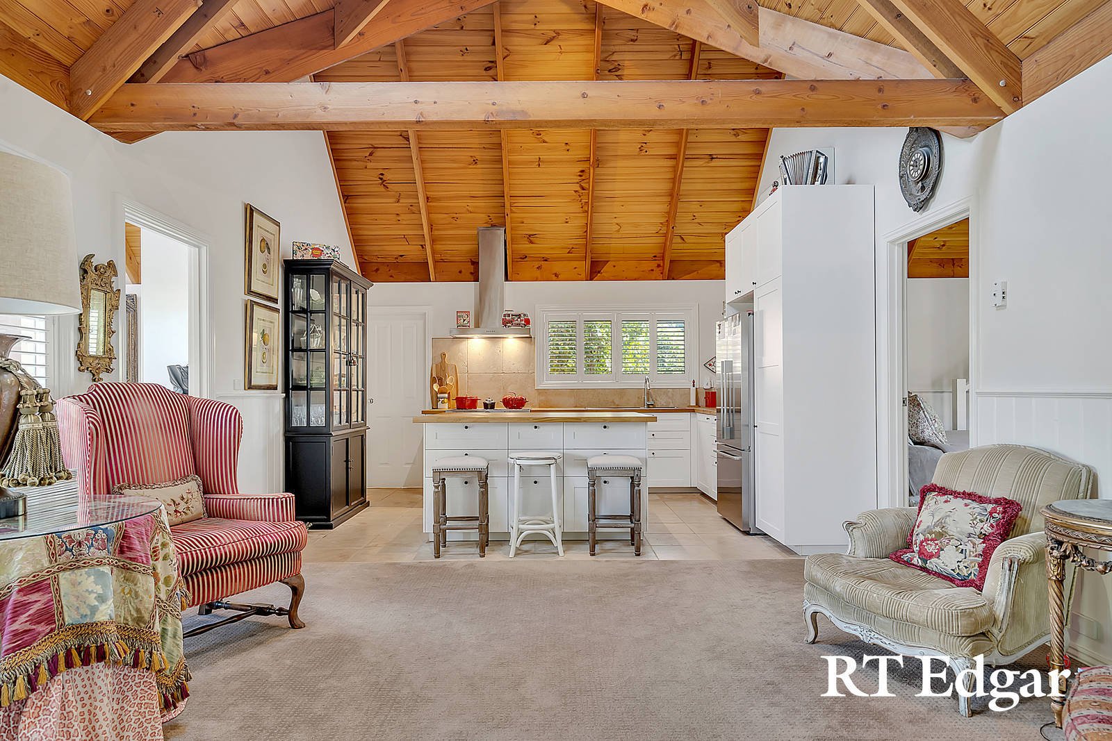 Real Estate and Property in 2/1 Keily Road, Gisborne, VIC