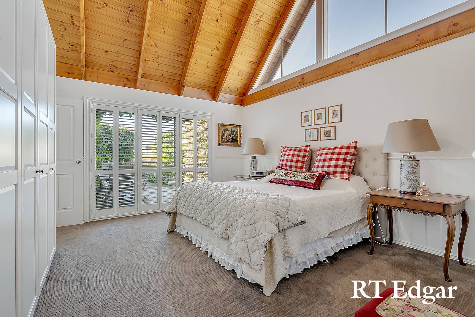 Real Estate and Property in 2/1 Keily Road, Gisborne, VIC