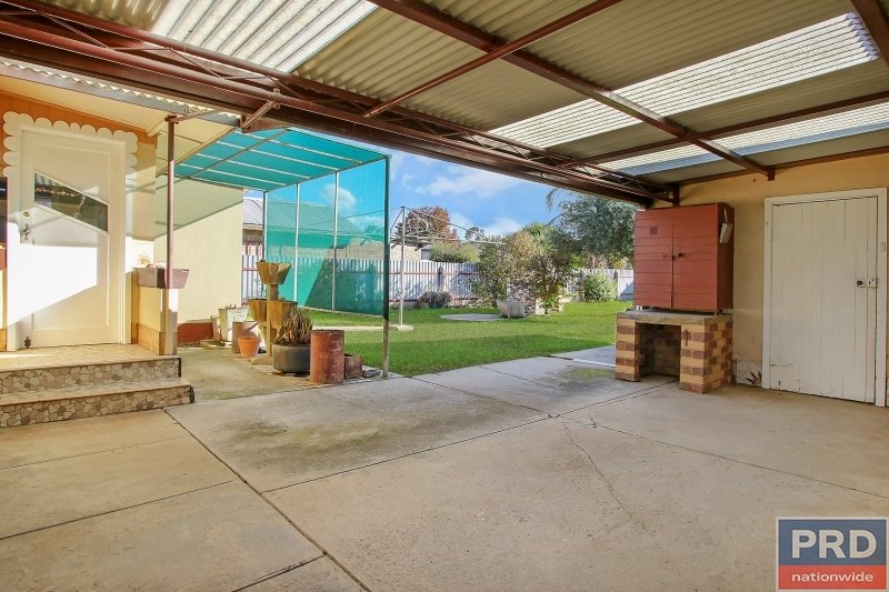 21 Kelly Street WODONGA 12