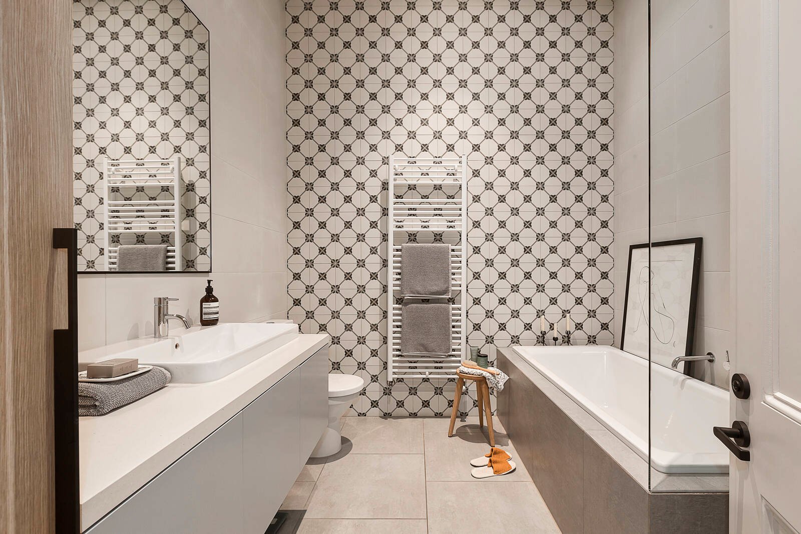 Real Estate and Property in 21 Kerferd Street, Malvern East, VIC