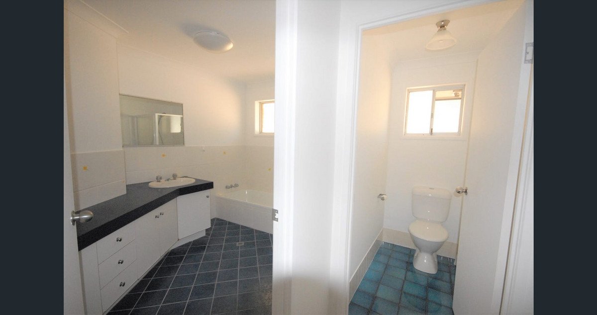 21 KINGFISHER Crescent BURLEIGH WATERS 4