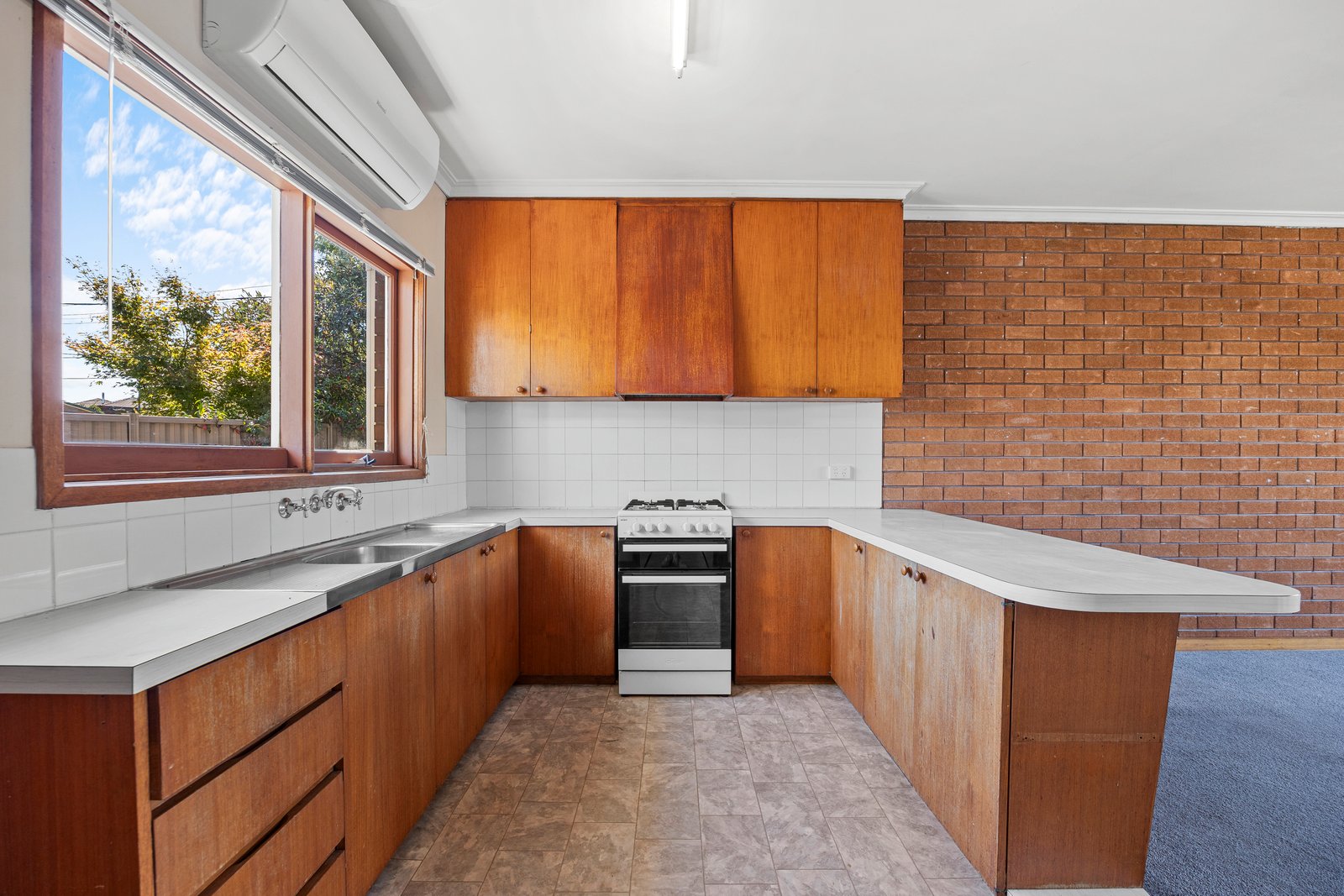 Gallery: 2/1 Kinnane Court
