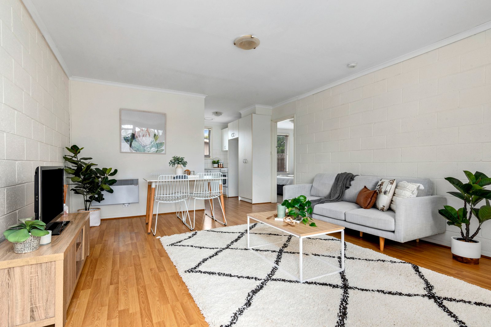 Gallery: 2/1 Kinnordy Court