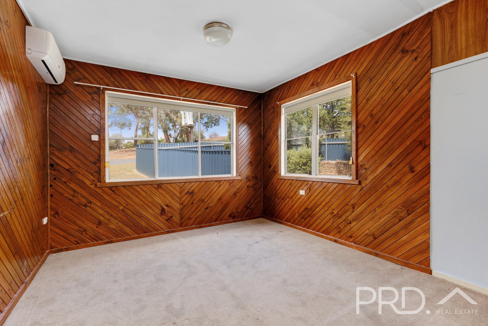 21 Kinred Street TUMUT 4