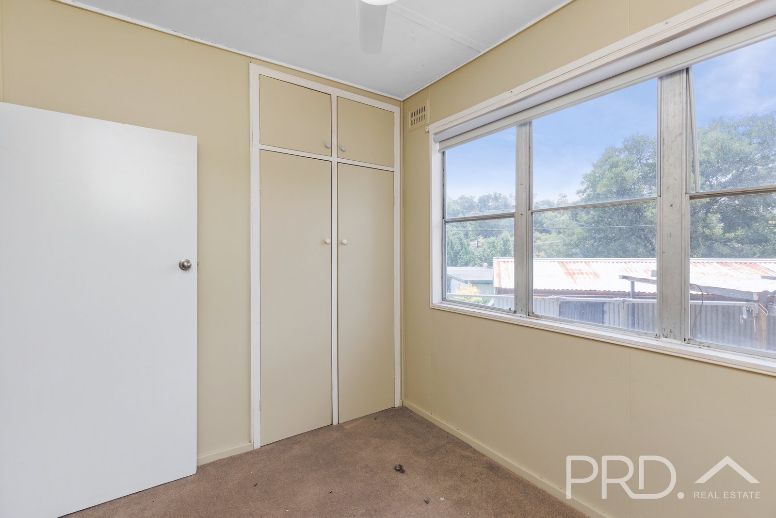 21 Kinred Street TUMUT 9