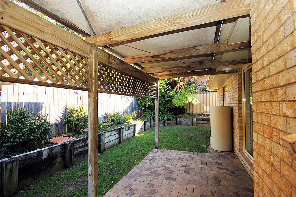 2/1 Kirmington Terrace LAURIETON 6