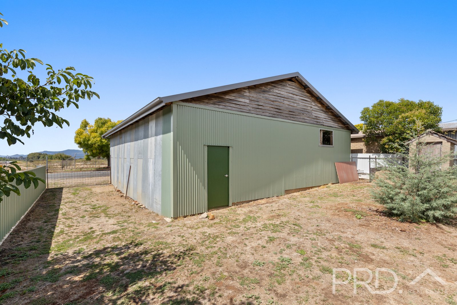 21 Kurrajong Avenue BATLOW 12