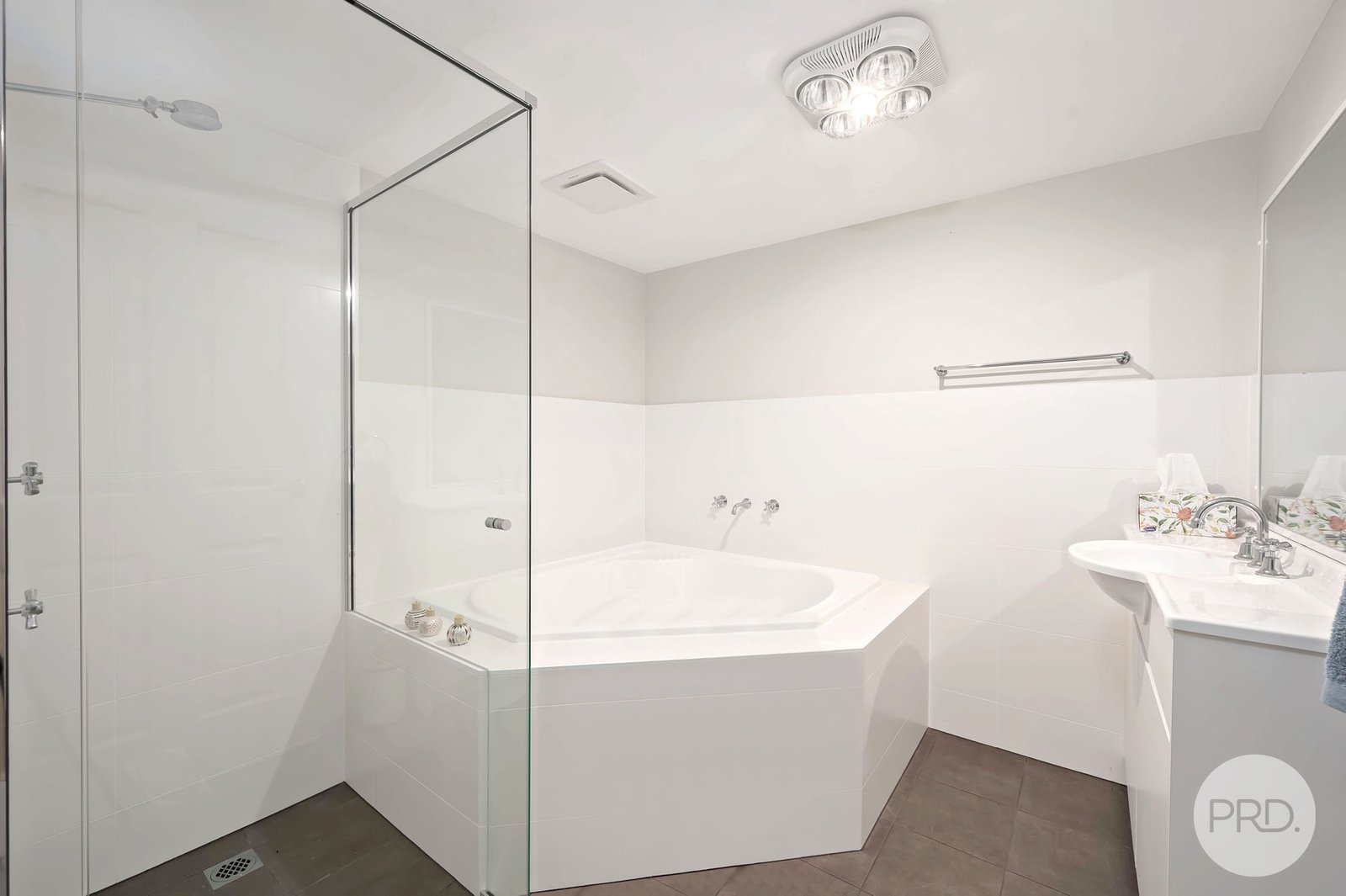 21 Lagoons Circuit NELSON BAY 12