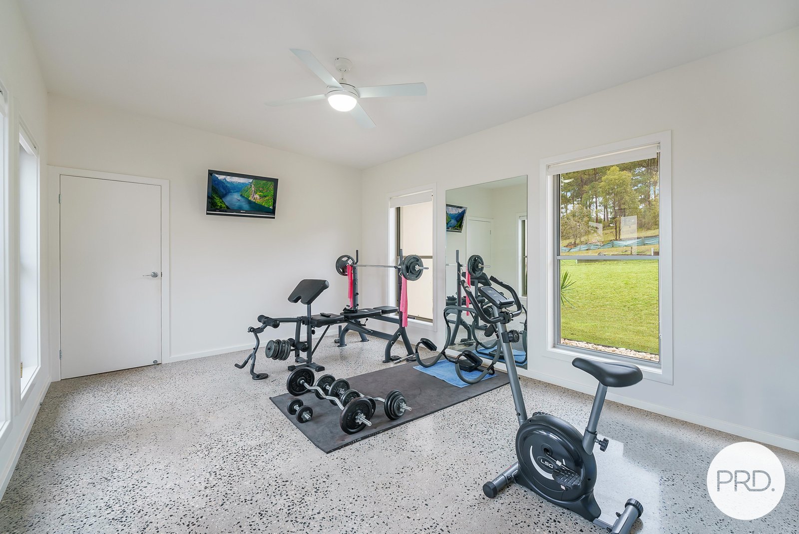 21 Lake Ridge Drive KEW 21