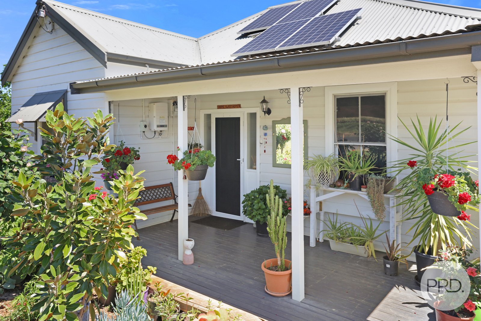 21 Learmonth Street WILLOW TREE 1