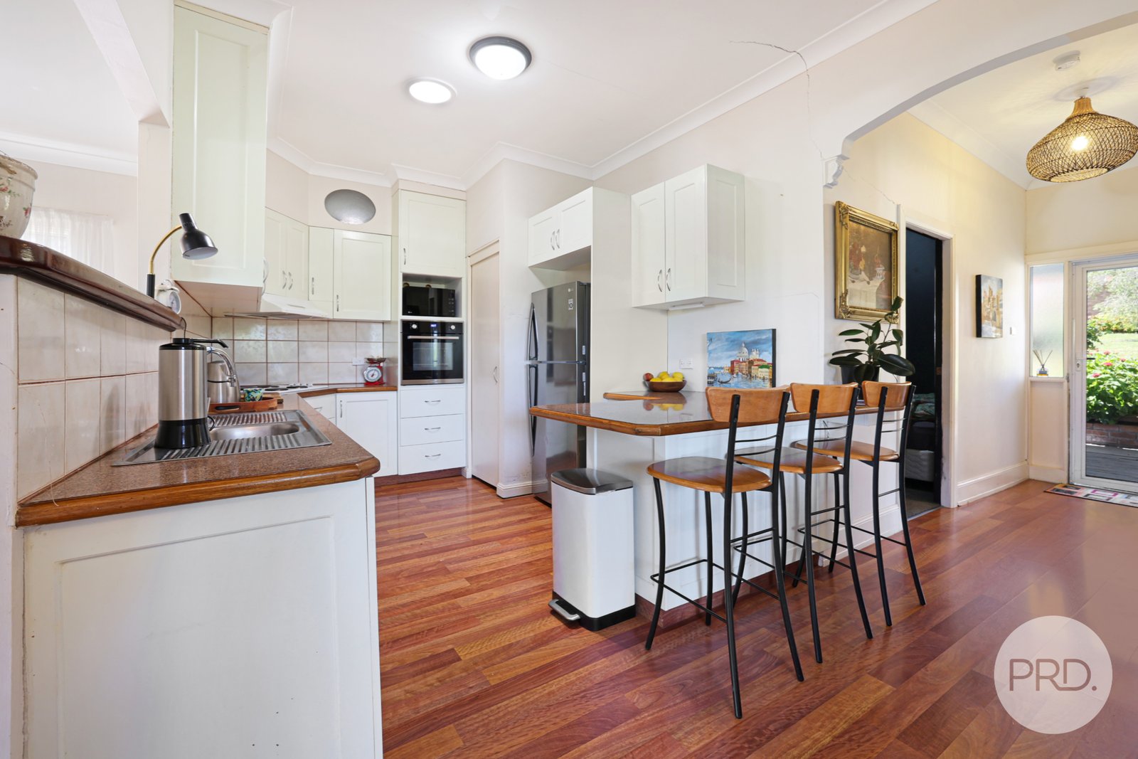 21 Learmonth Street WILLOW TREE 8