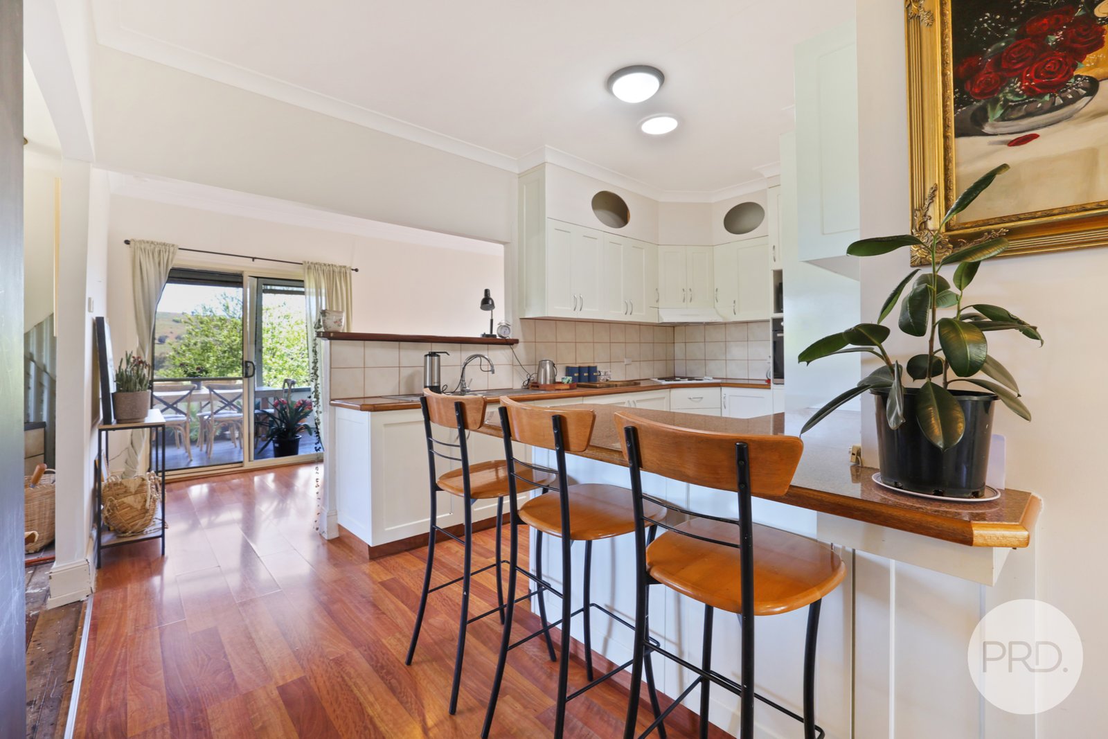 21 Learmonth Street WILLOW TREE 9