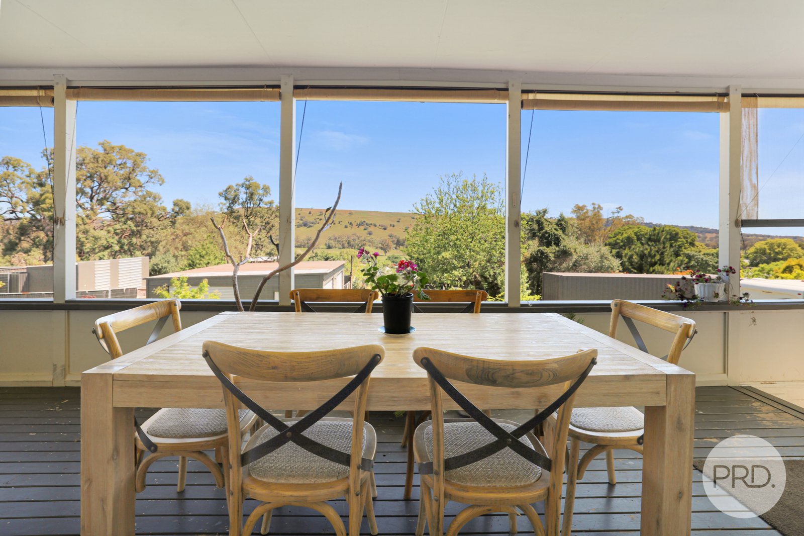 21 Learmonth Street WILLOW TREE 16