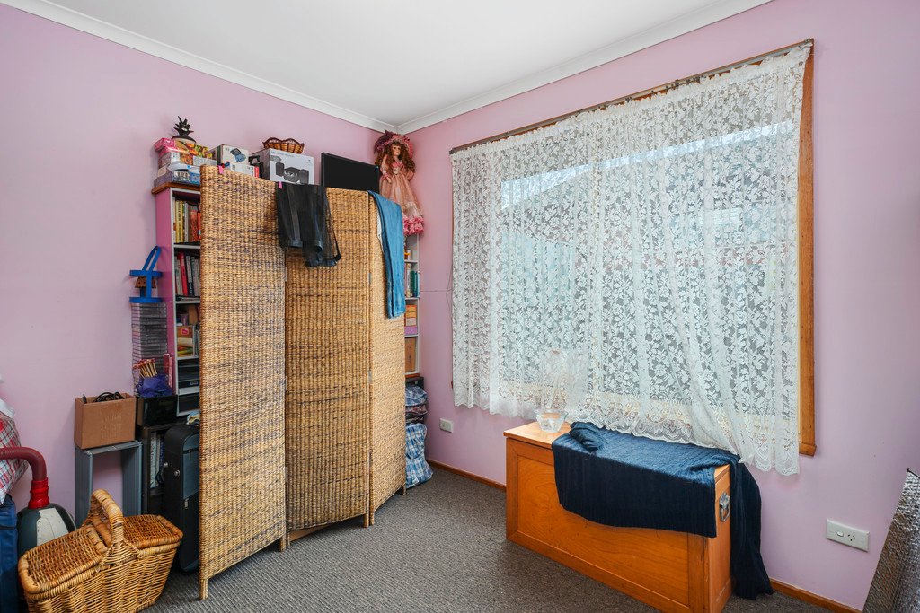 2/1 Ledwell Street LUTANA 9