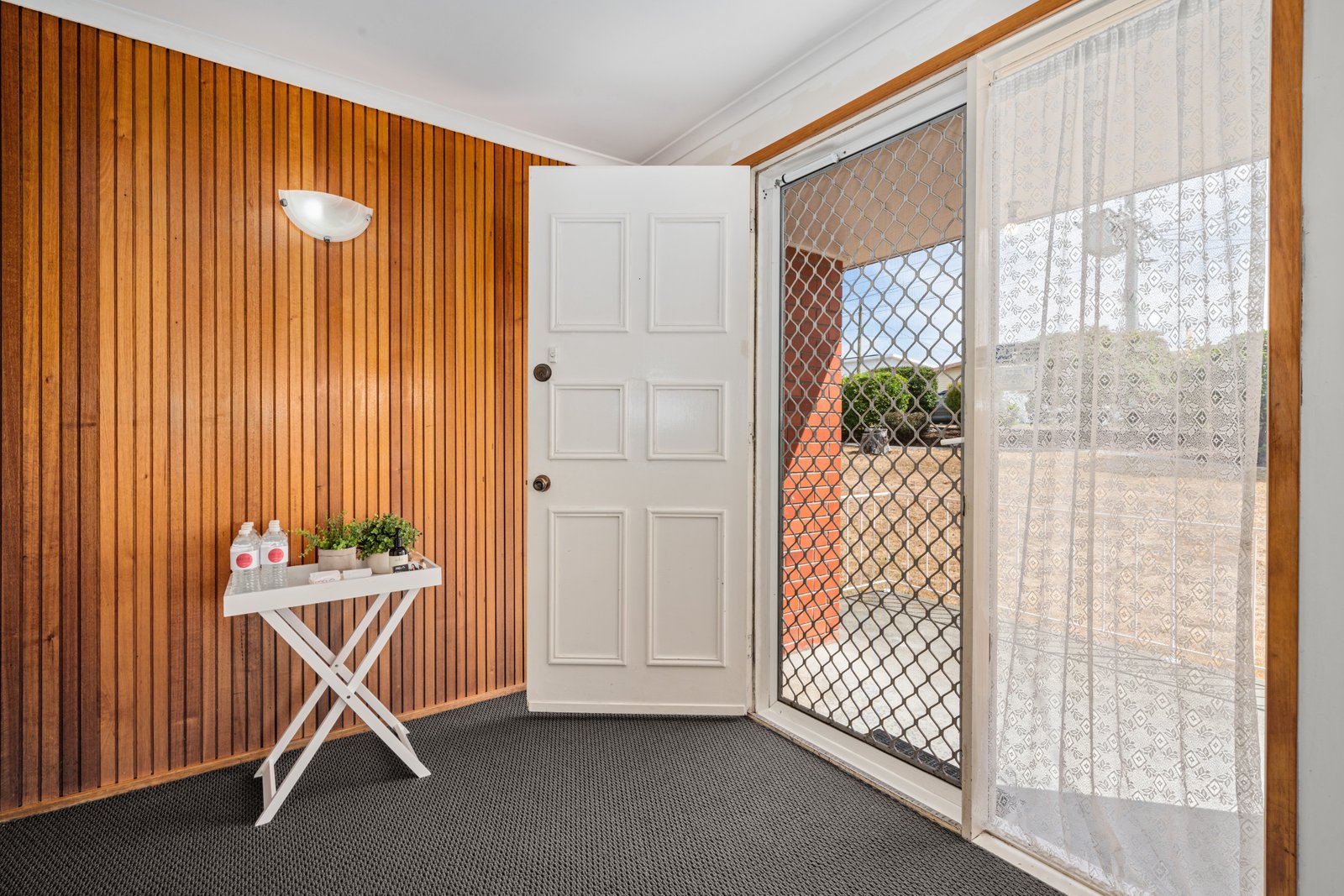 21 Leighland Road CLAREMONT 6