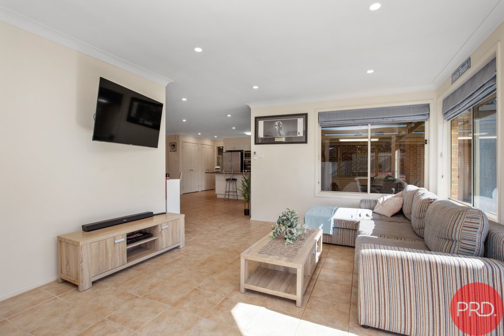 21 Leinster Circuit ASHTONFIELD 3