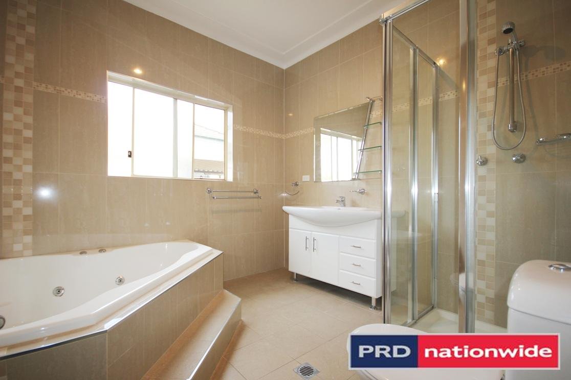 21 Lennox Street COLYTON 6