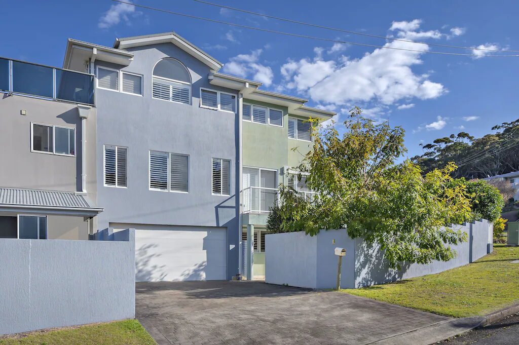 2/1 Lentara Street FINGAL BAY 1