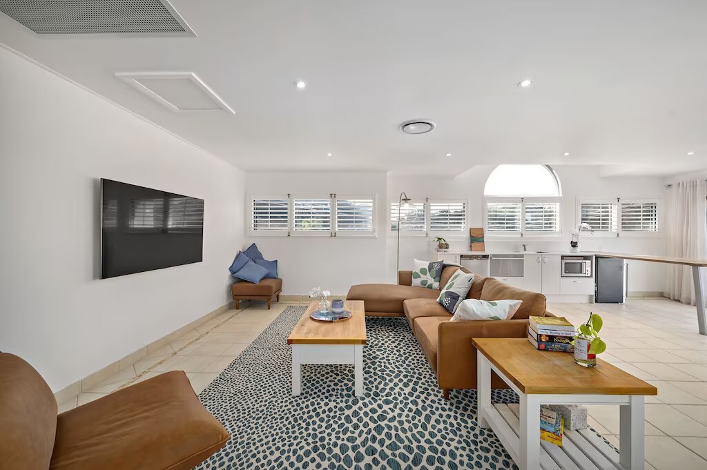2/1 Lentara Street FINGAL BAY 5