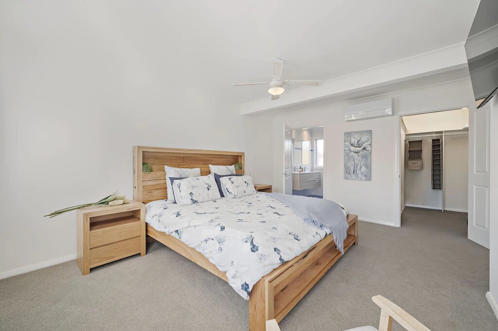 2/1 Lentara Street FINGAL BAY 8
