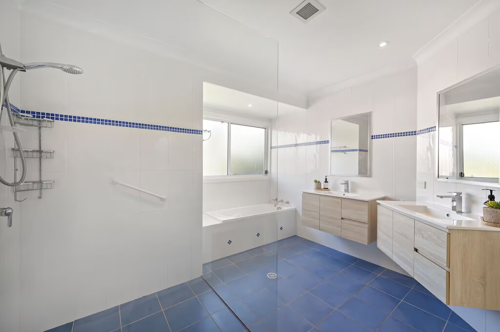 2/1 Lentara Street FINGAL BAY 14