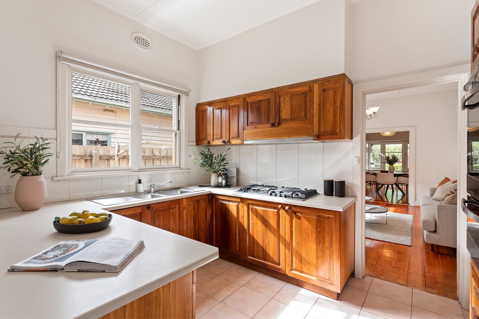 Real Estate and Property in 21 Leopold Street, Caulfield South, VIC