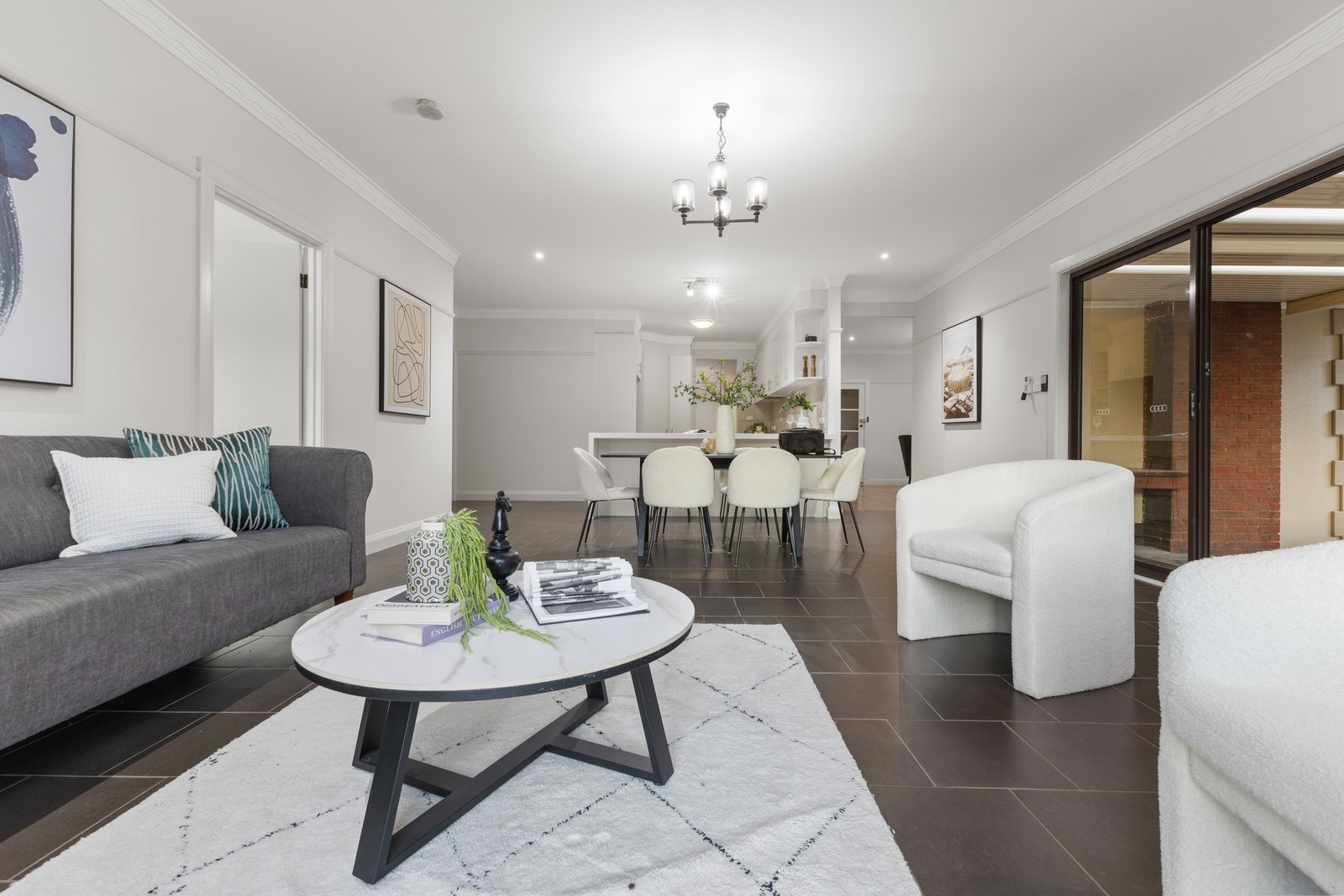 Gallery: 21 Lerina Street
