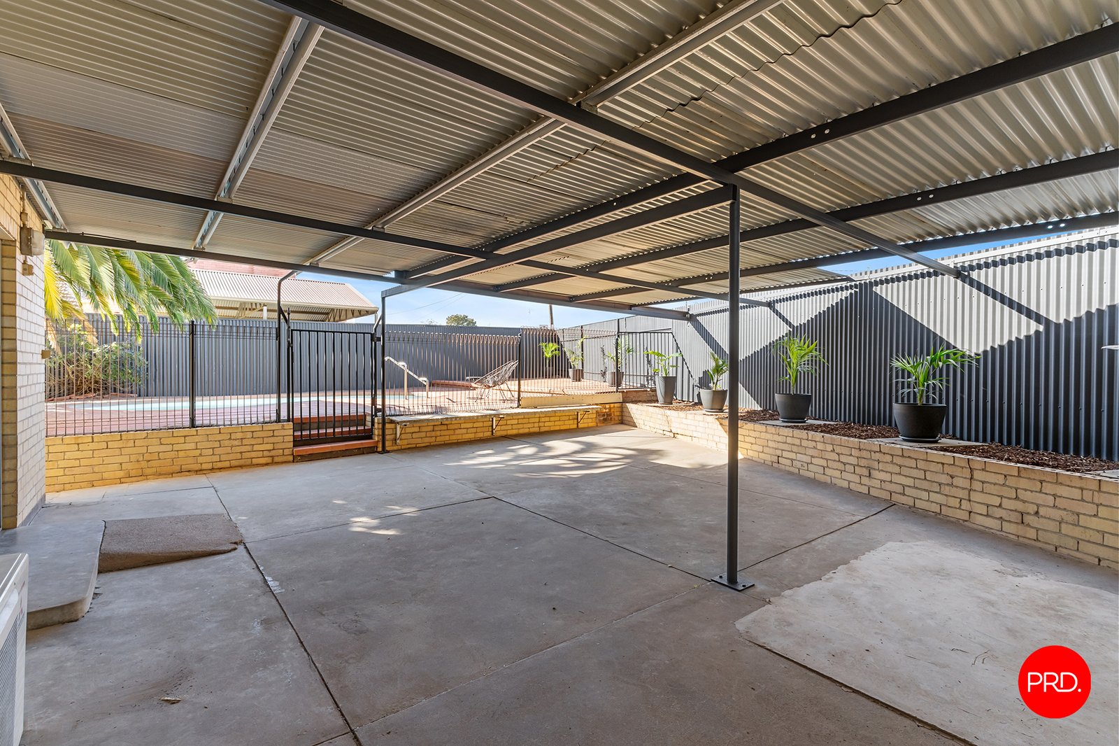 21 Ligar Street KENNINGTON 18