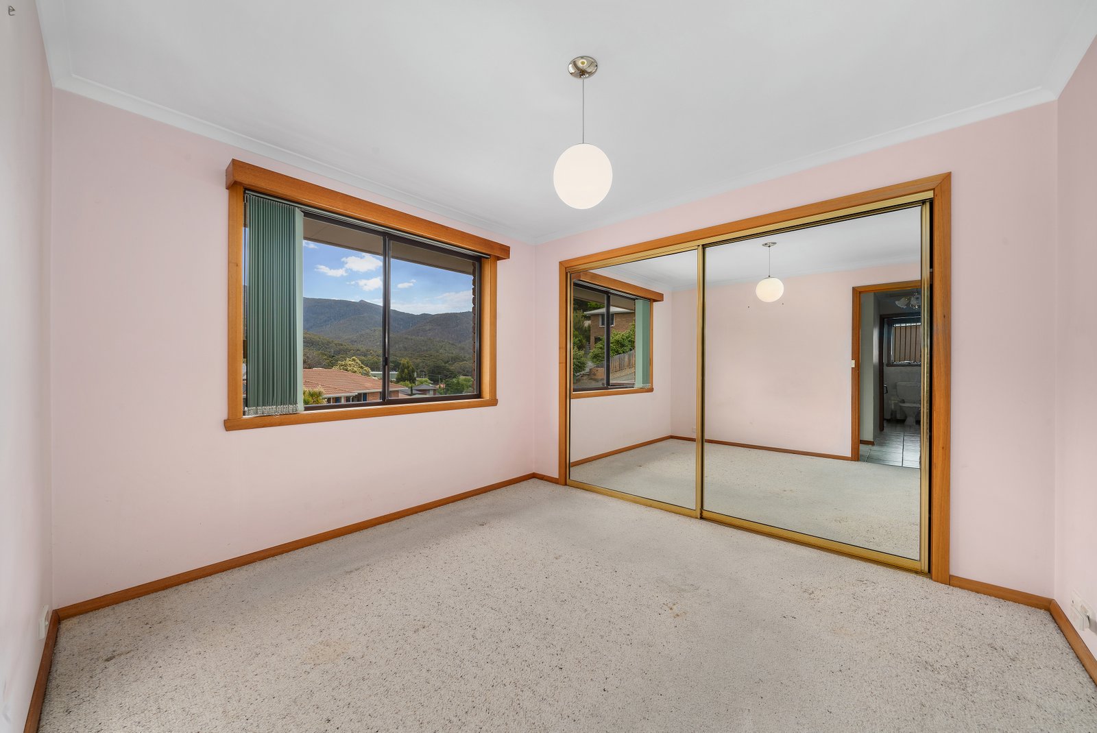 21 Longley Court GLENORCHY 7