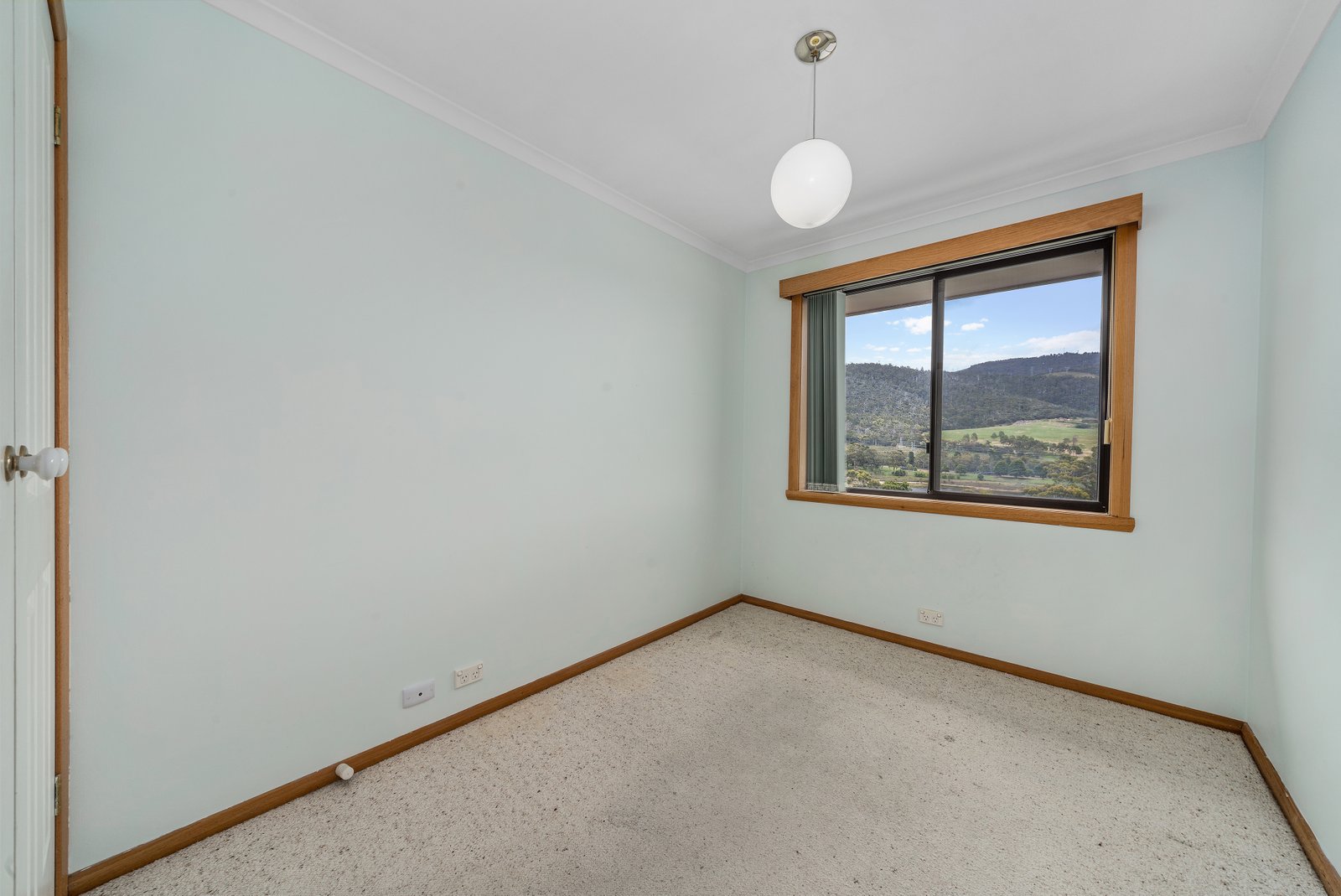 21 Longley Court GLENORCHY 8