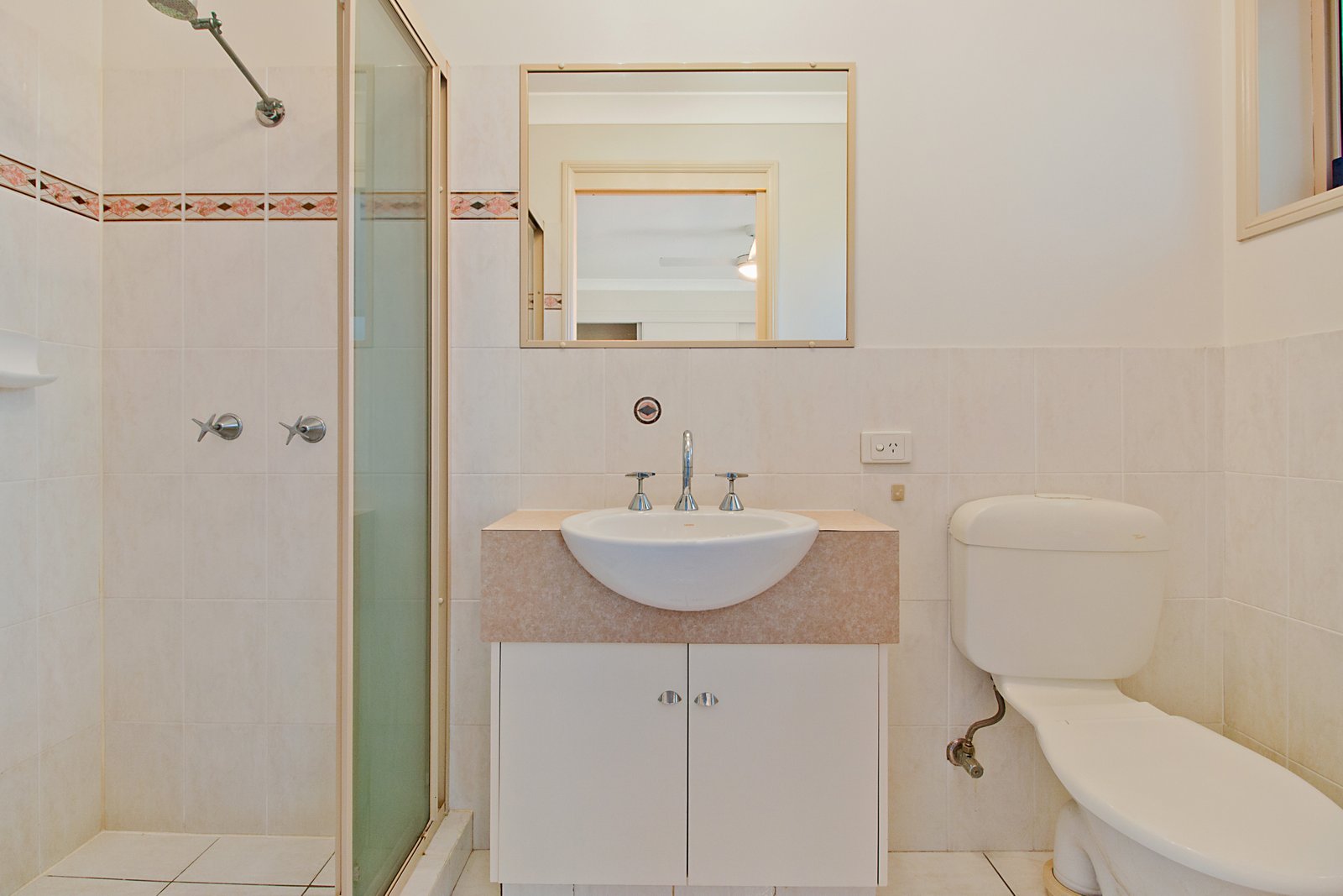 2/1 Lorien Way KINGSCLIFF 10