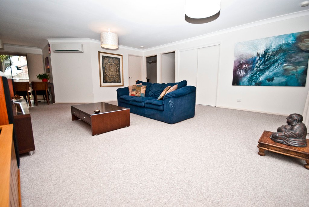 2/1 Lorien Way KINGSCLIFF 6