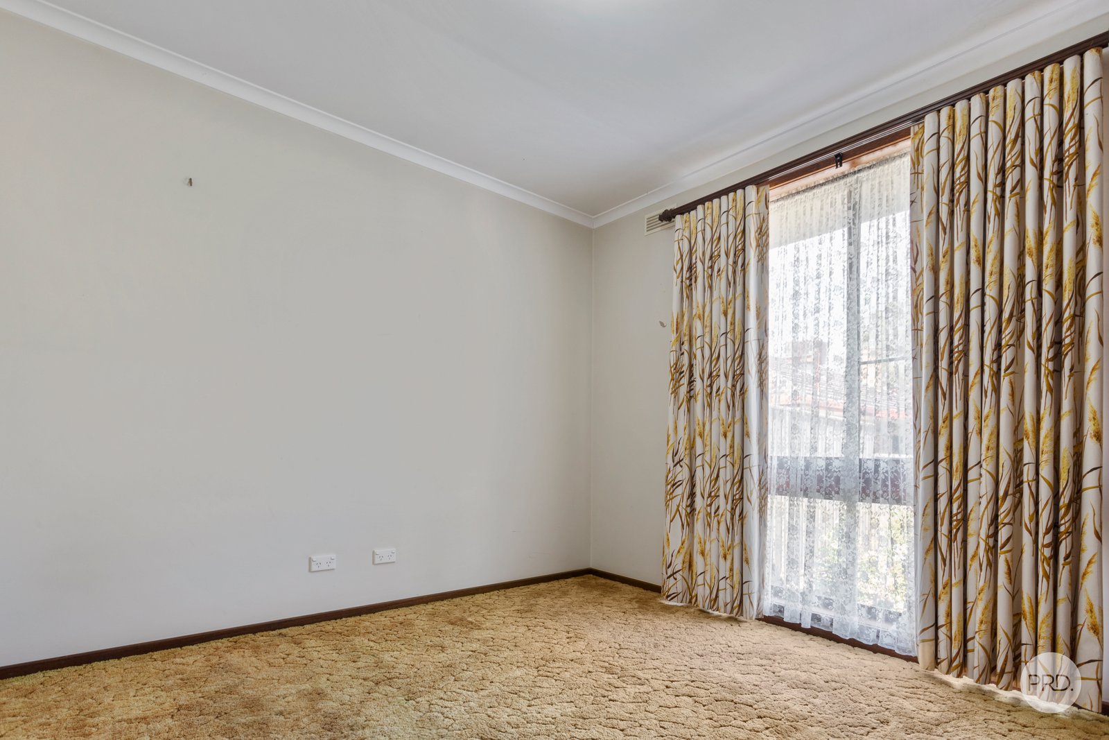 2/1 Louisa Court STRATHDALE 8