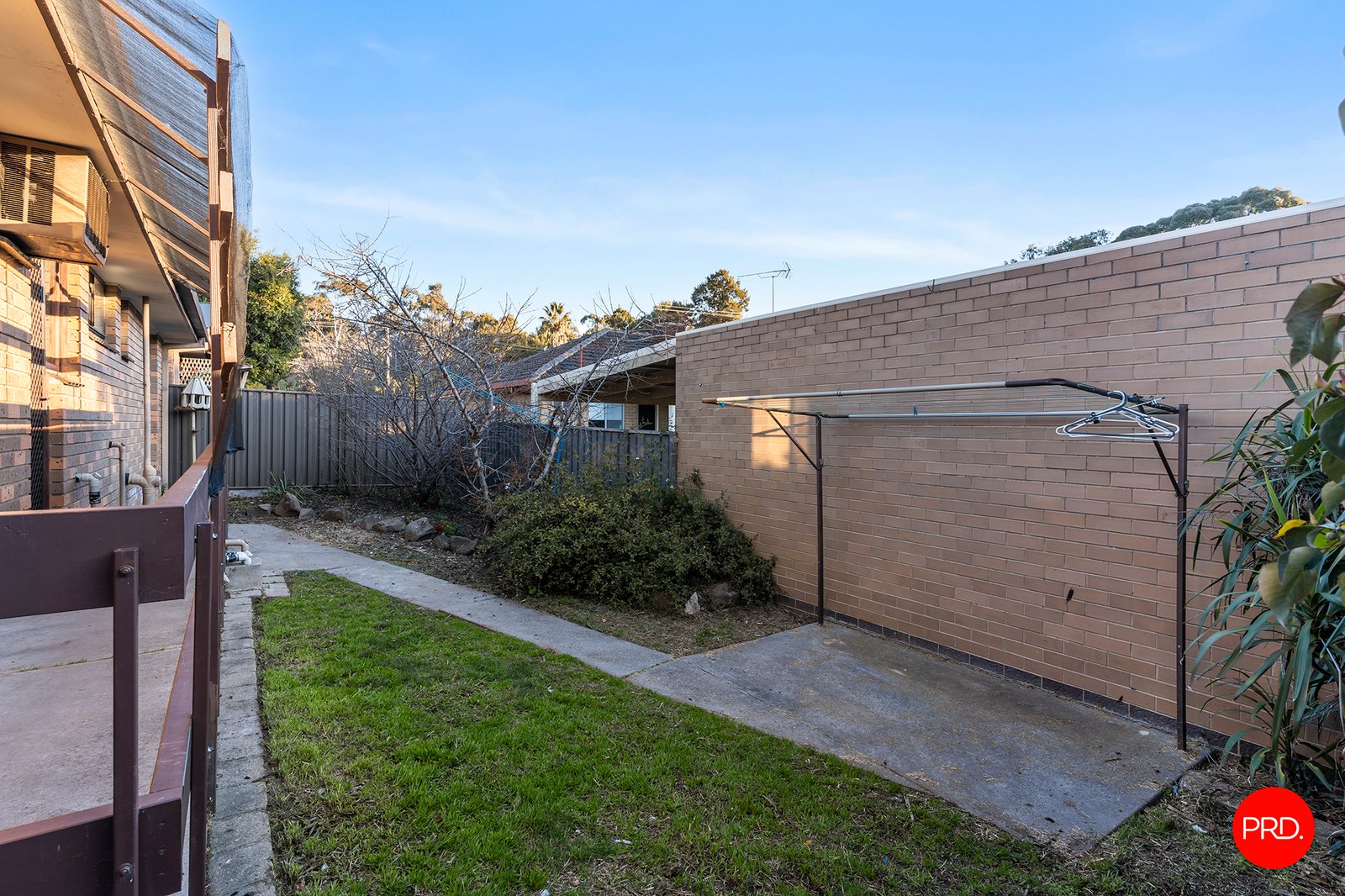 2/1 Louisa Court STRATHDALE 12