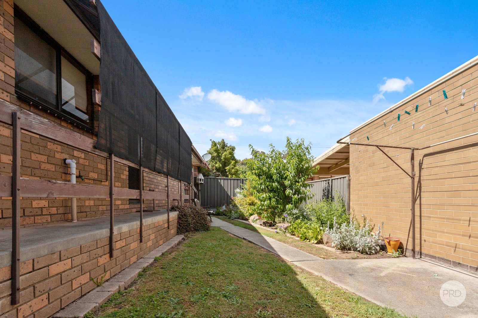 2/1 Louisa Court STRATHDALE 7