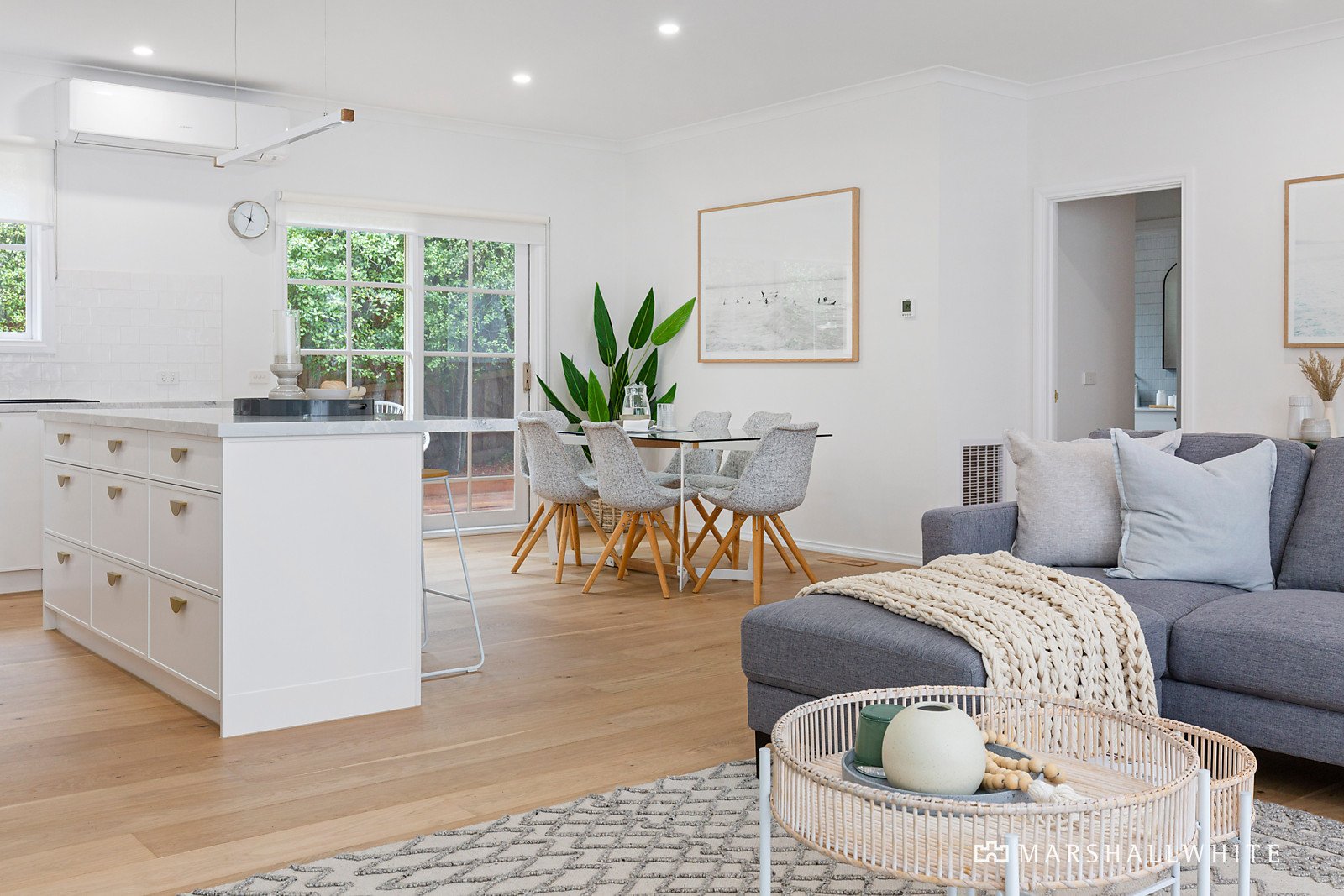 2/1 Lucerne Avenue, Mornington, VIC