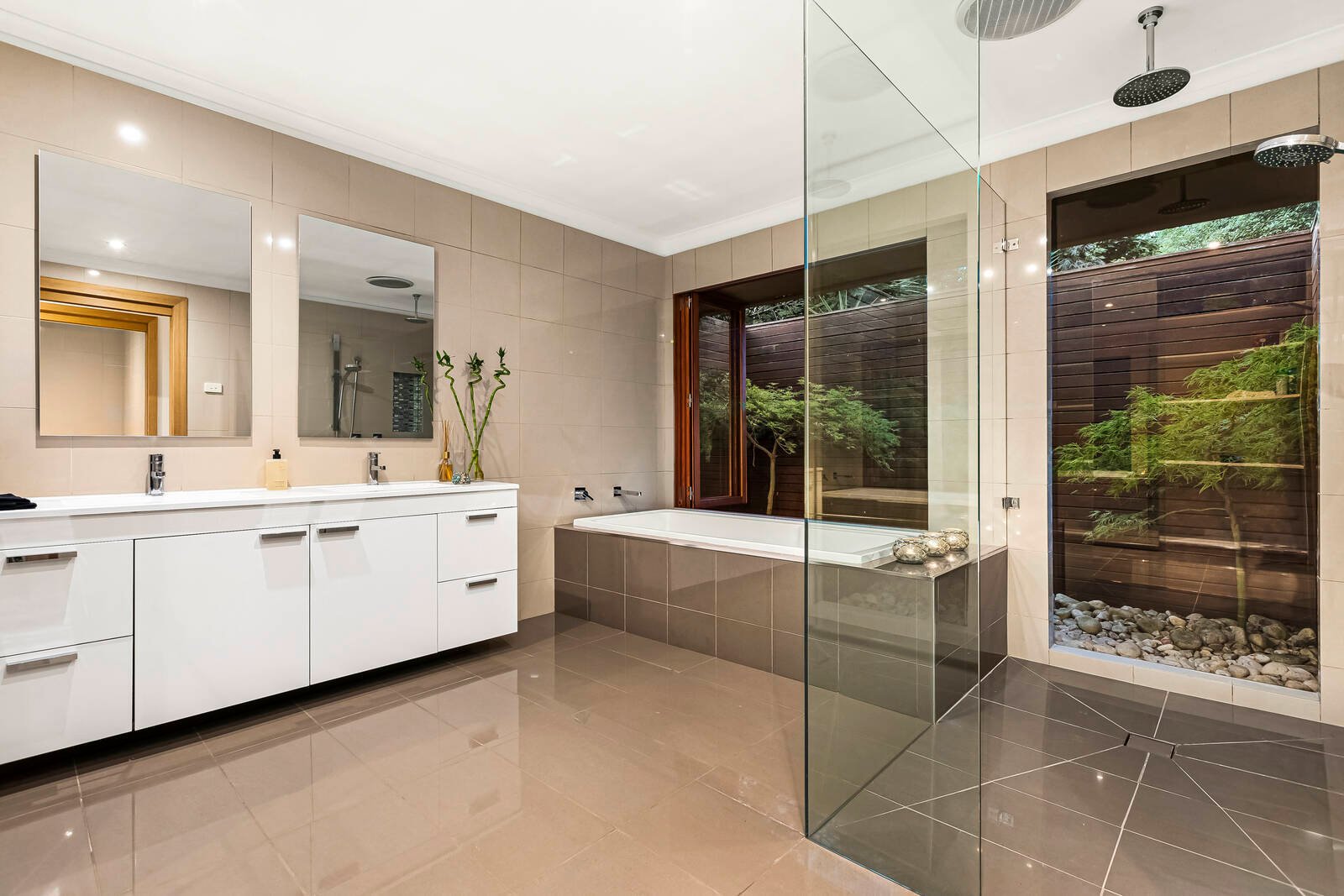 Real Estate and Property in 21 Lynette Avenue, Warrandyte, VIC