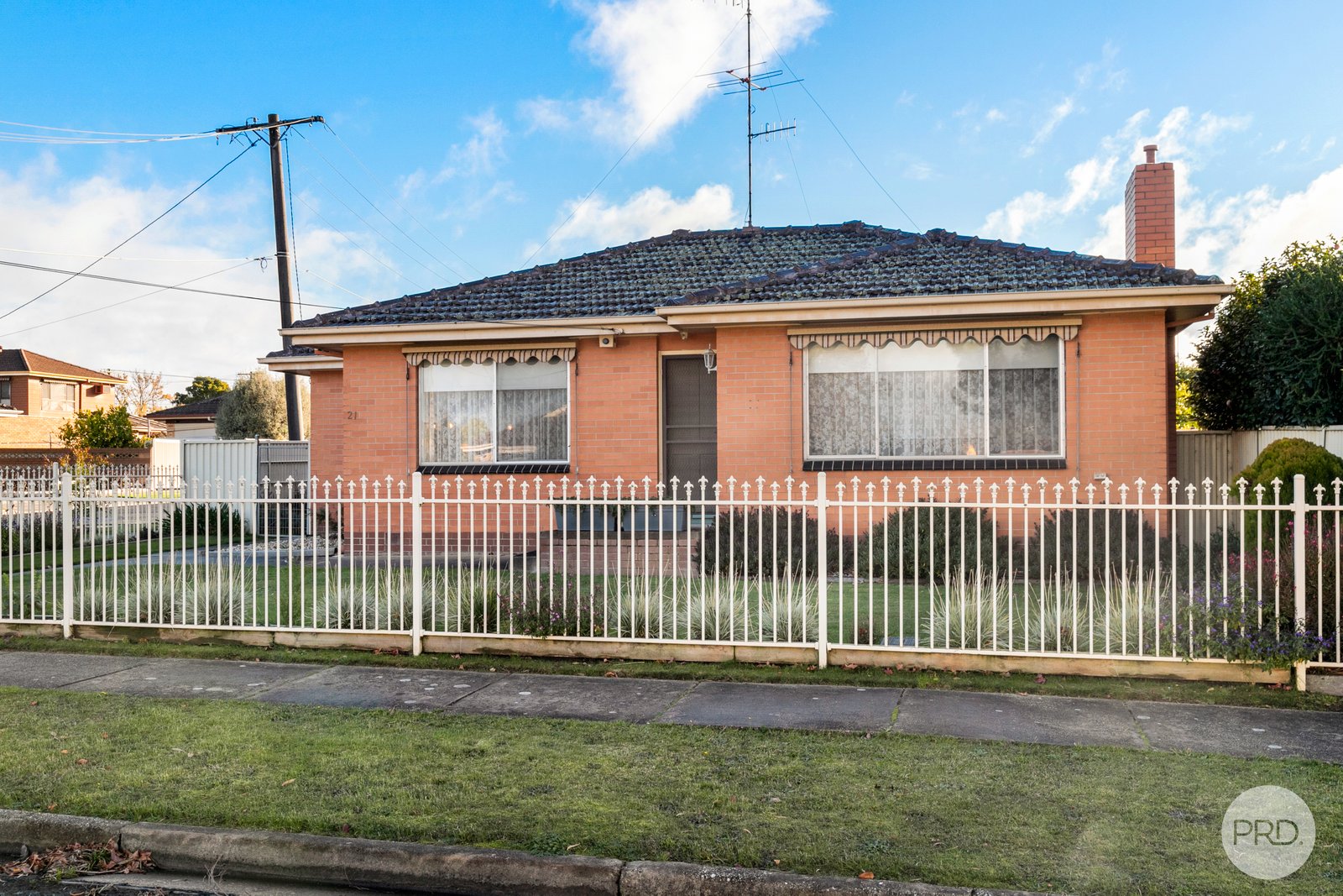 21 Malmesbury Street WENDOUREE 1