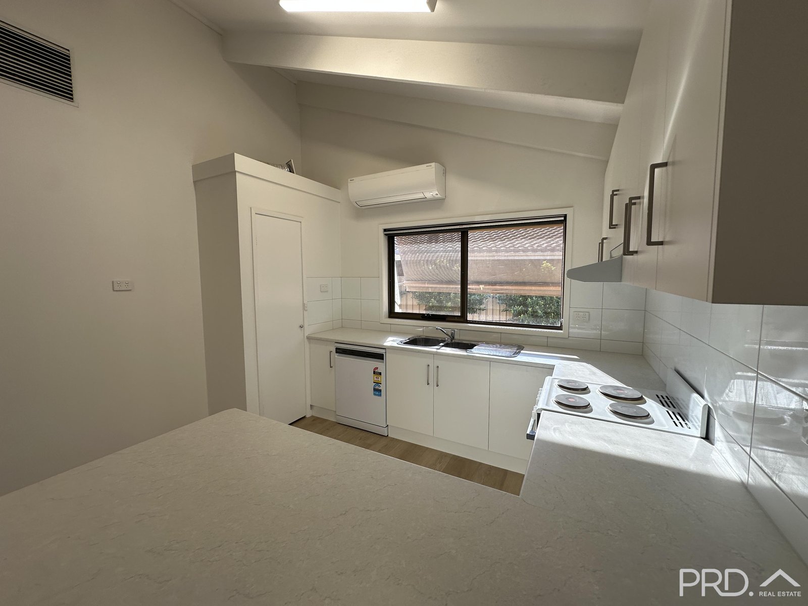 2/1 Mansell Drive MILDURA 5
