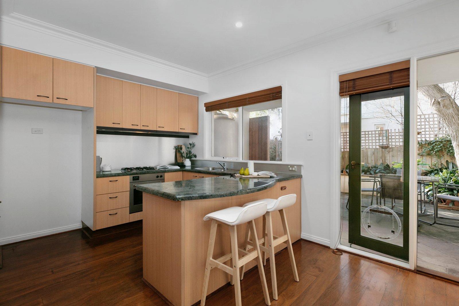 2/1 Maraquita Grove, Hawthorn East, 3123