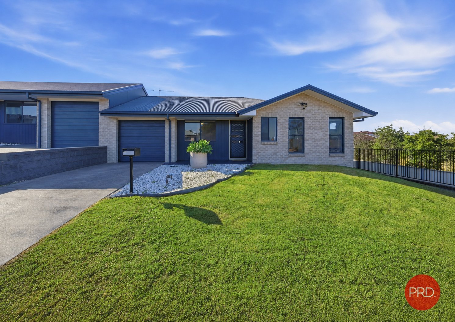 2/1 Martin Crescent JUNCTION HILL 1