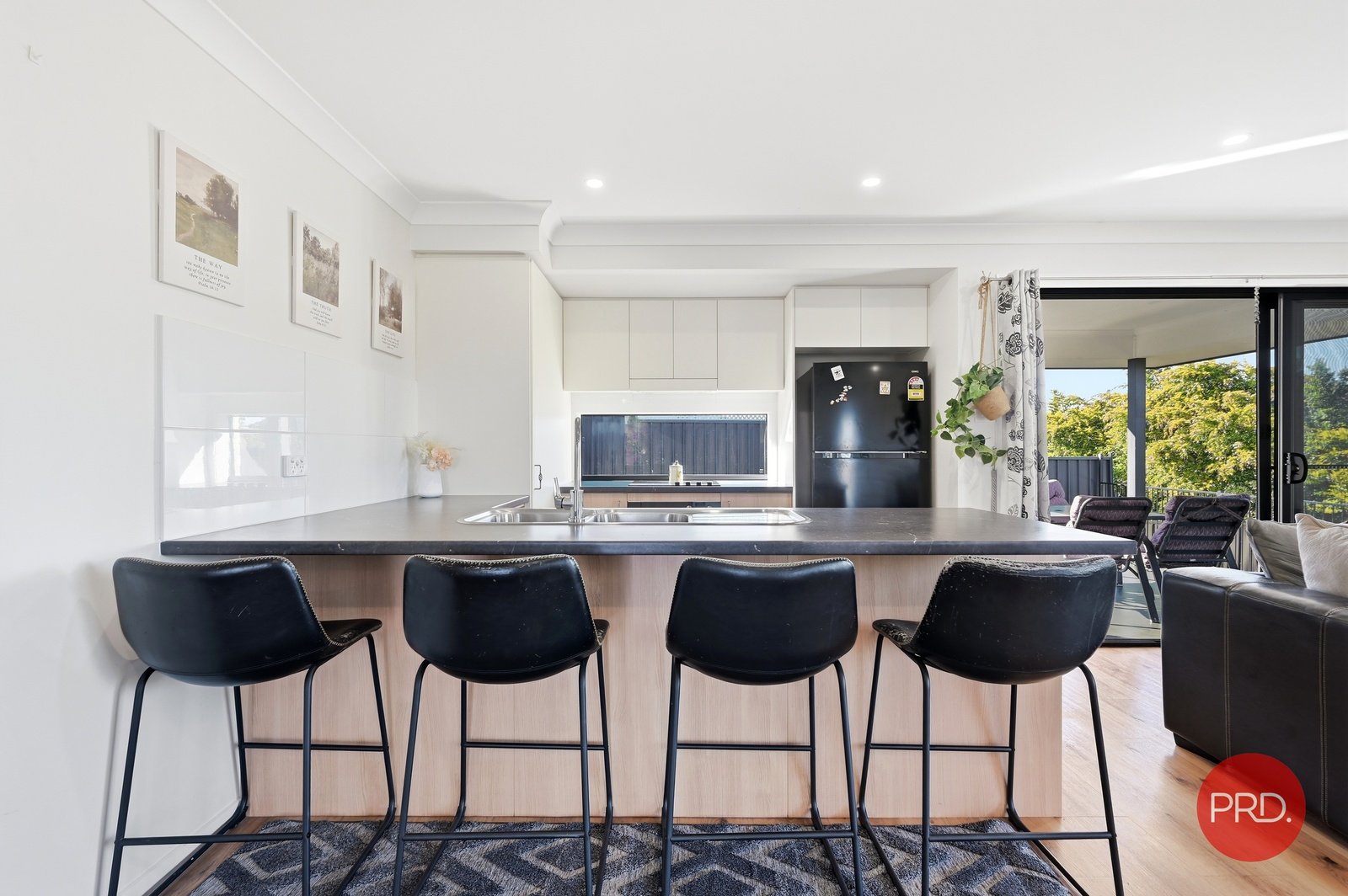 2/1 Martin Crescent JUNCTION HILL 6