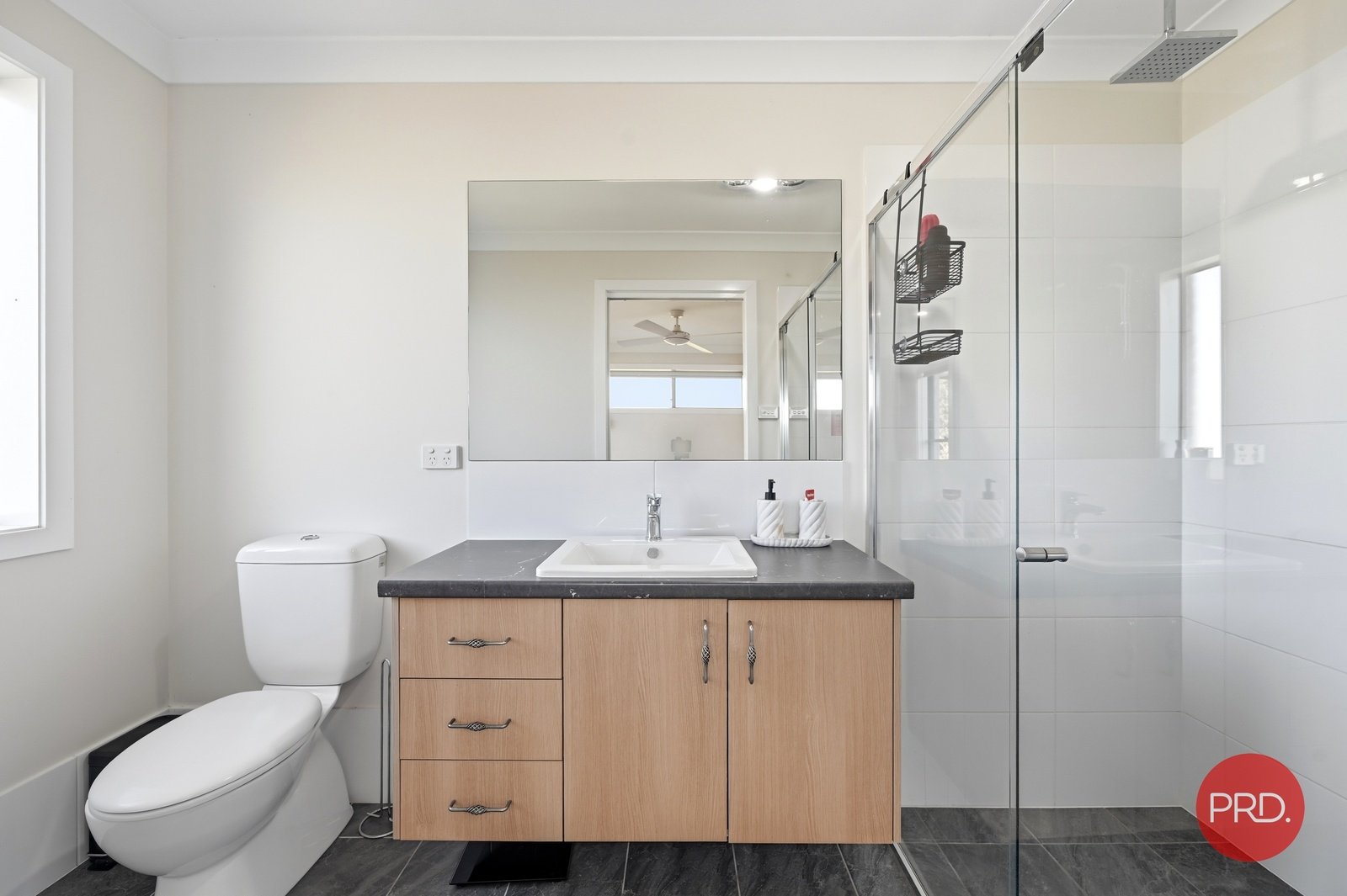 2/1 Martin Crescent JUNCTION HILL 8
