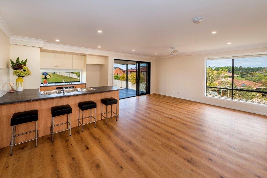 2/1 Martin Crescent JUNCTION HILL 2