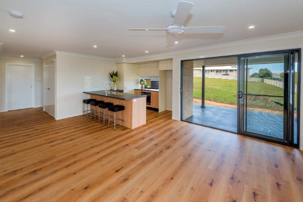 2/1 Martin Crescent JUNCTION HILL 3