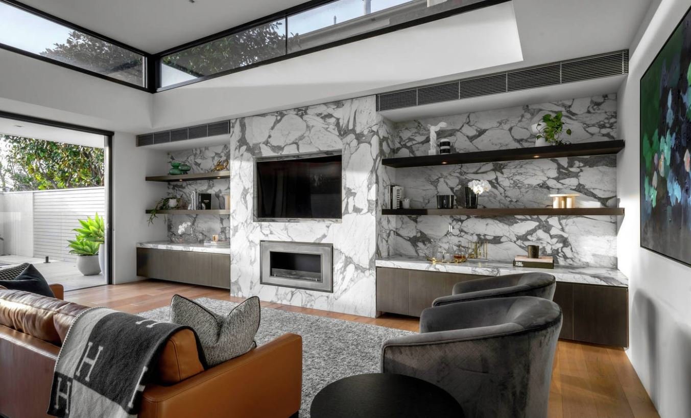 Real Estate and Property in 21 Mathoura Road, Toorak, VIC