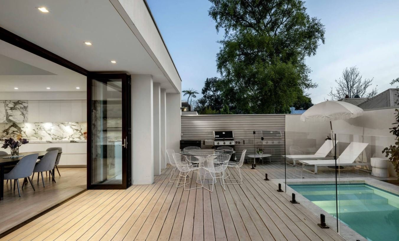 Real Estate and Property in 21 Mathoura Road, Toorak, VIC