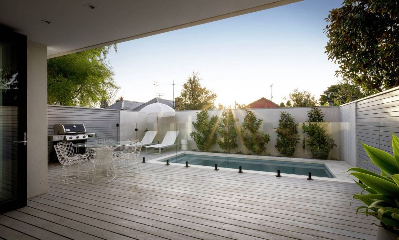 Real Estate and Property in 21 Mathoura Road, Toorak, VIC