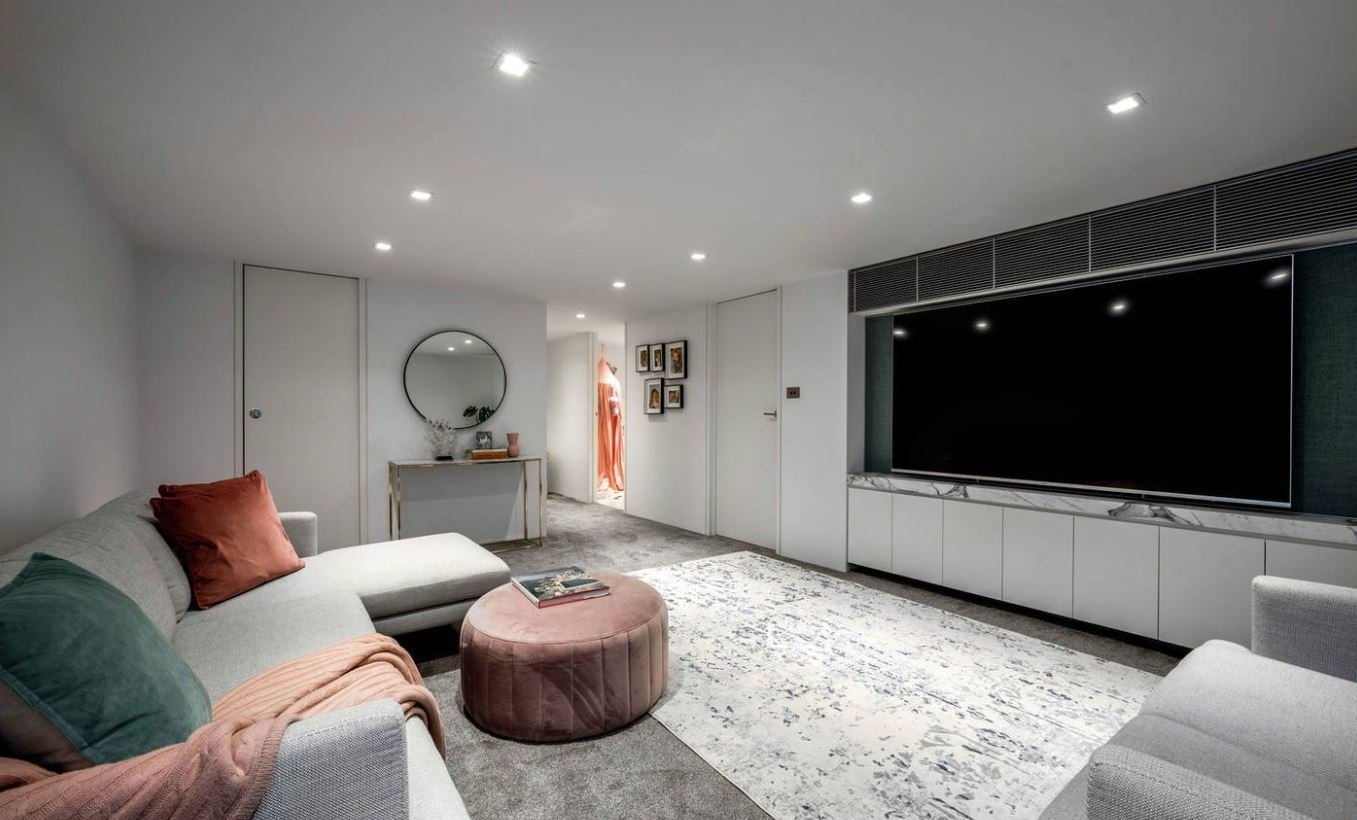 Real Estate and Property in 21 Mathoura Road, Toorak, VIC